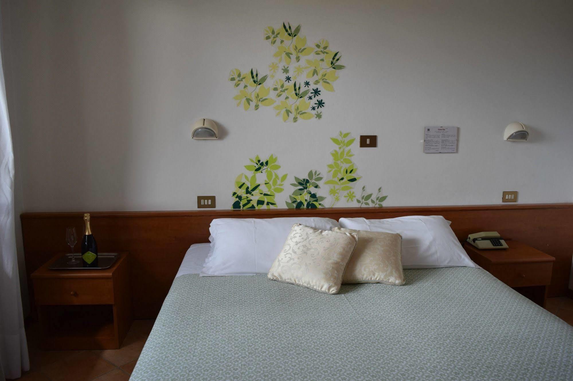 Eco-Hotel Edy เคียนเชียโนแตร์เม ภายนอก รูปภาพ
